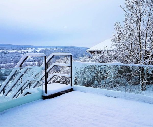 Garde corps vitré et transparent avec neige - MichelSteels